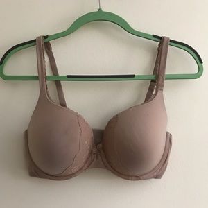 Nude Victoria’s Secret bra